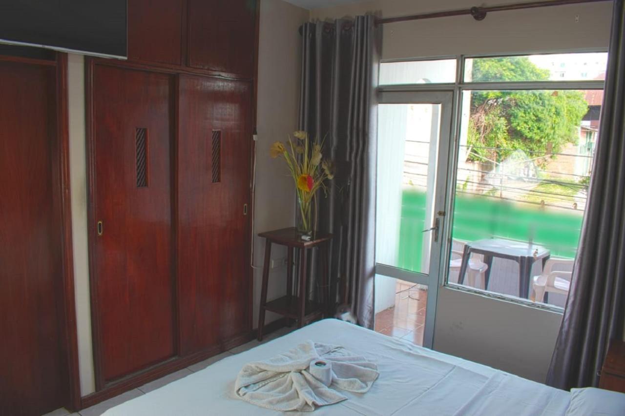 Hostal Ibiza Santa Cruz de La Sierra Buitenkant foto