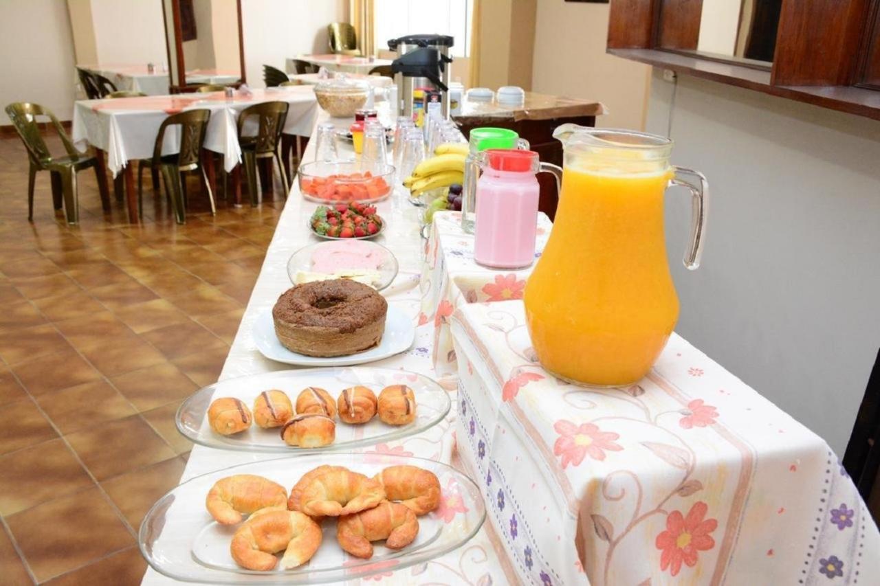 Hostal Ibiza Santa Cruz de La Sierra Buitenkant foto